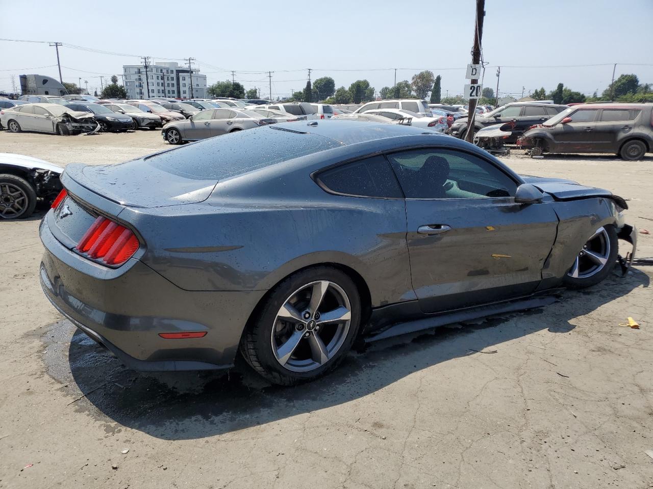 2016 Ford Mustang - zdjęcie 3