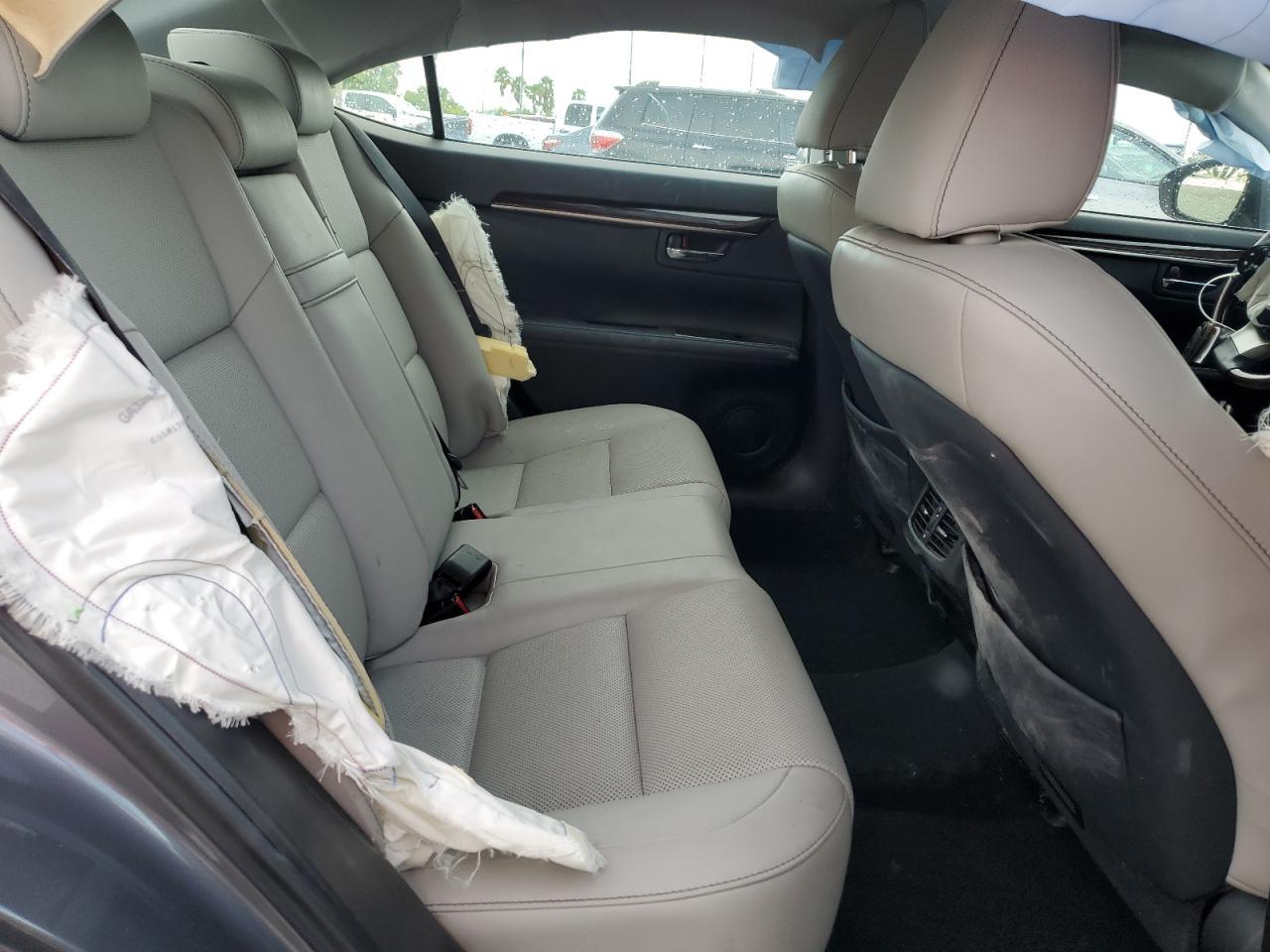 2017 Lexus ES - zdjęcie 10