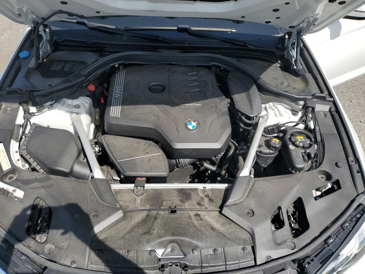 2021 BMW Seria 5 - zdjęcie 11