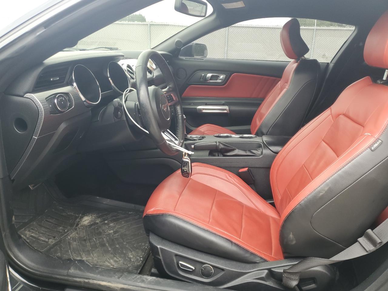 2017 Ford Mustang - zdjęcie 7