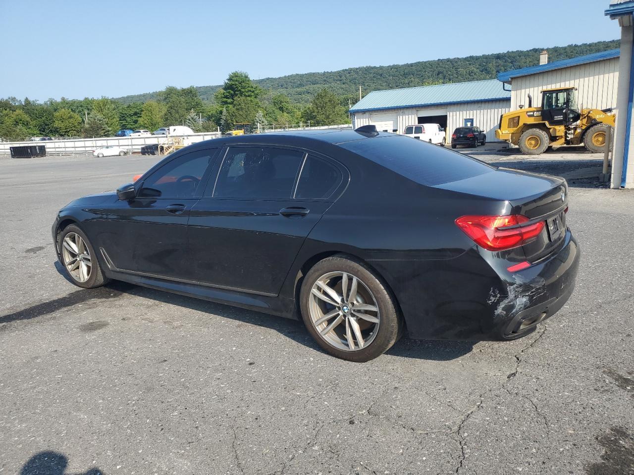 2019 BMW 740 xDrive Msport - zdjęcie 2