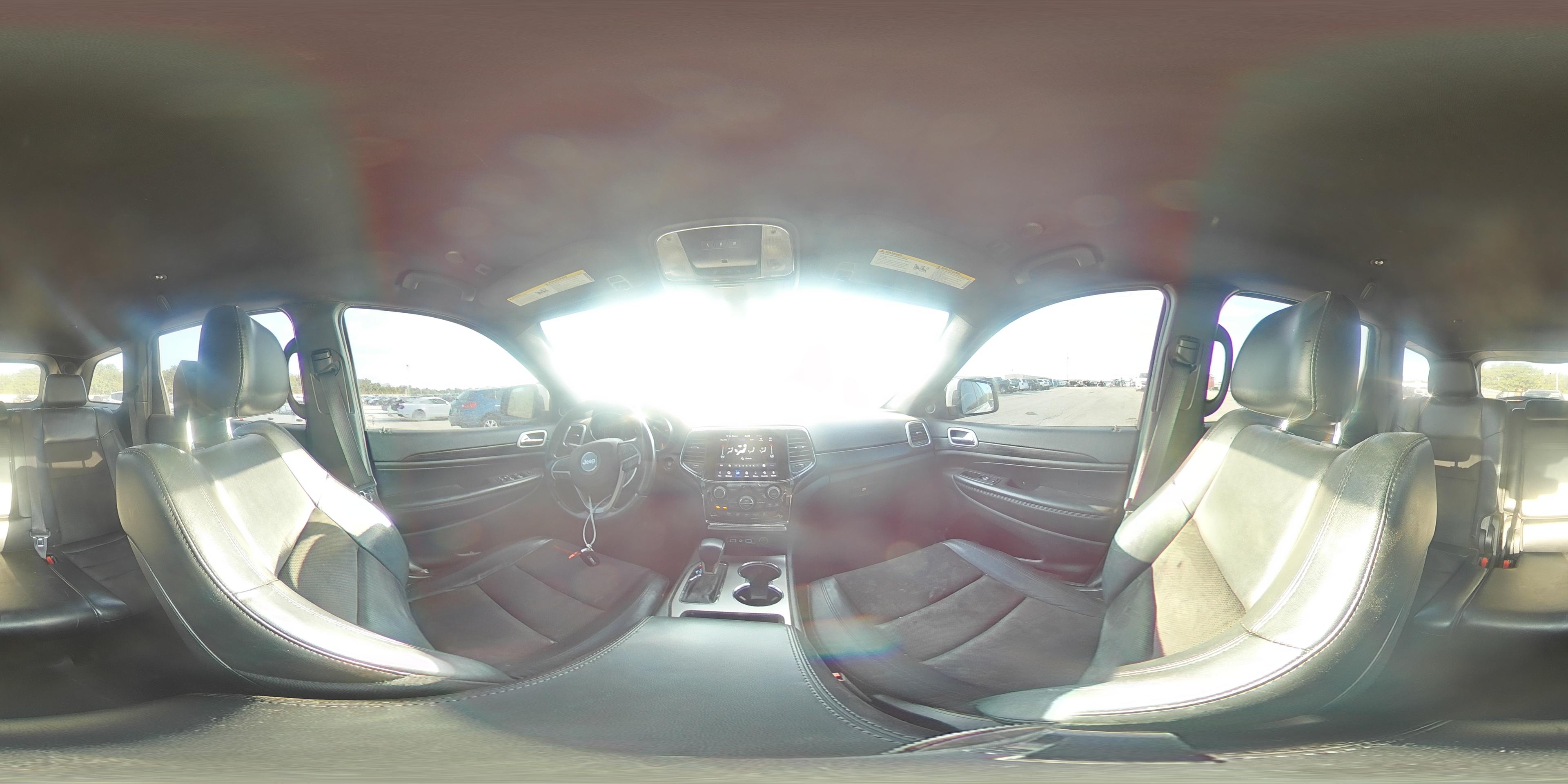 2019 Jeep Grand Cherokee Laredo - zdjęcie 15