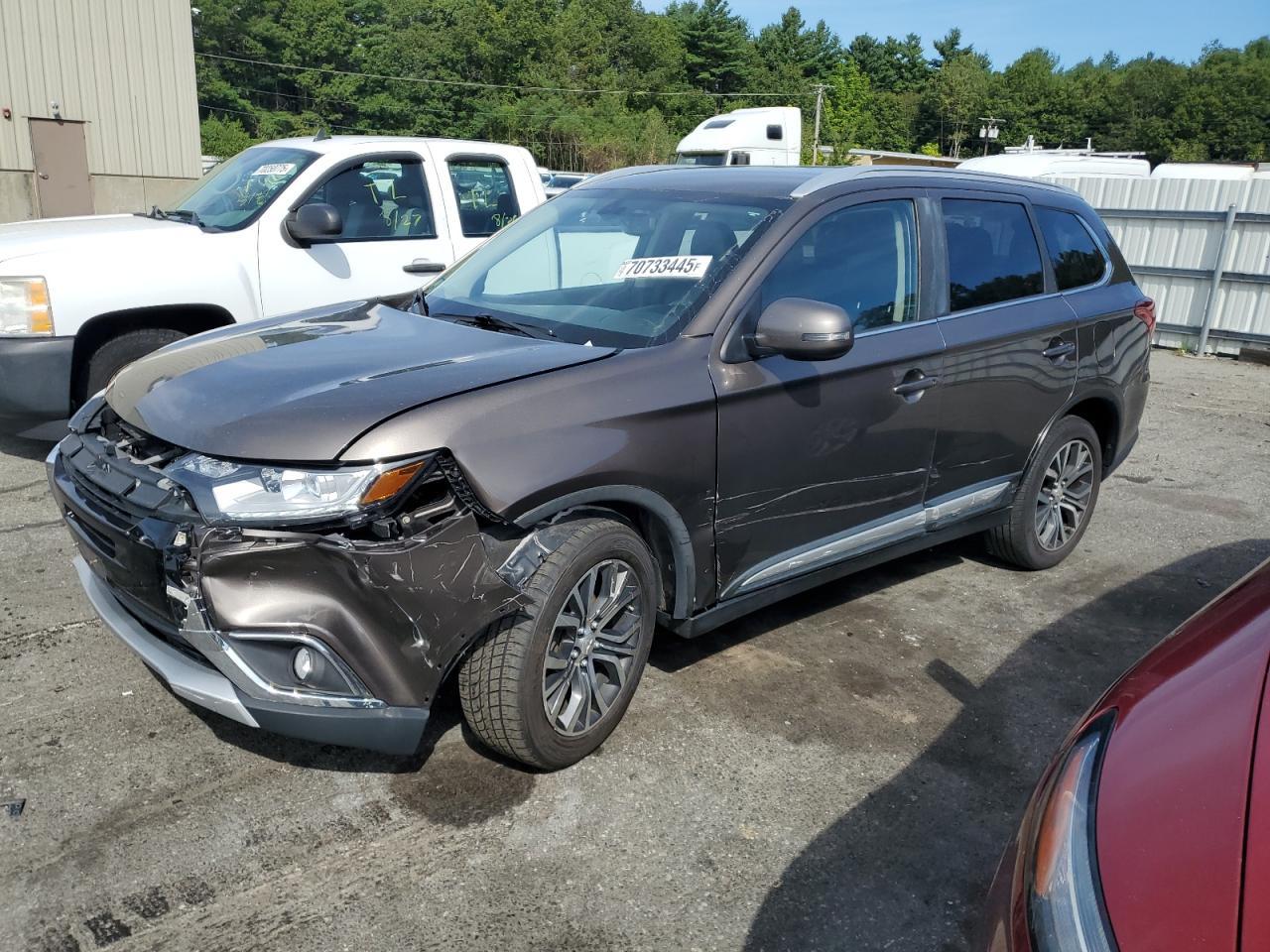 2017 Mitsubishi Outlander Se - zdjęcie główne