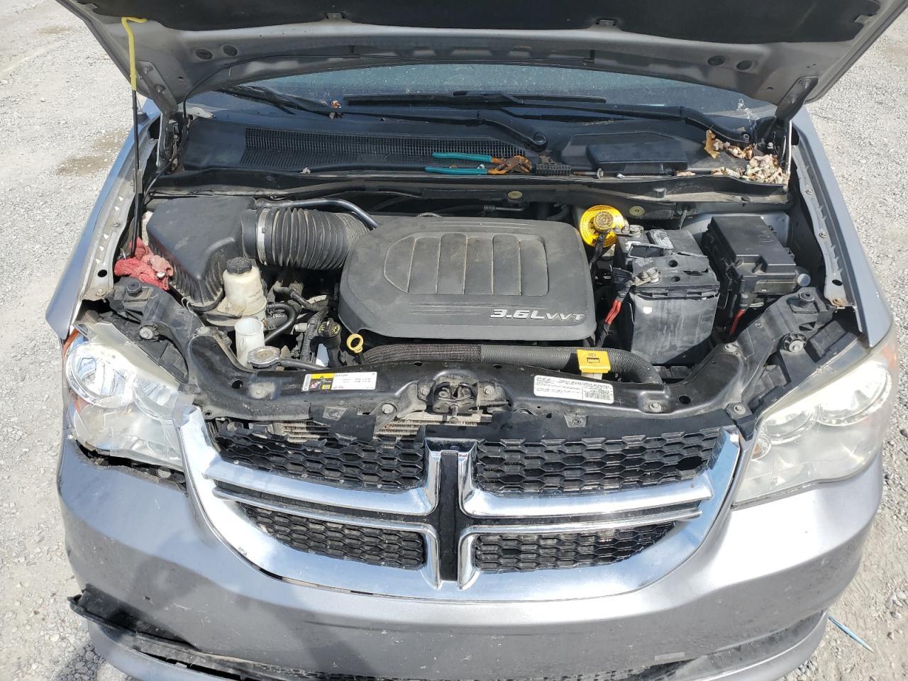 2016 Dodge Grand Caravan Sxt - zdjęcie 12