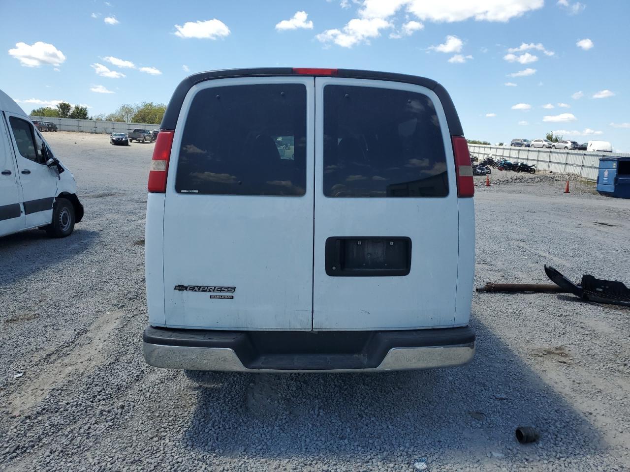 2013 Chevrolet Express G3500 - zdjęcie 6