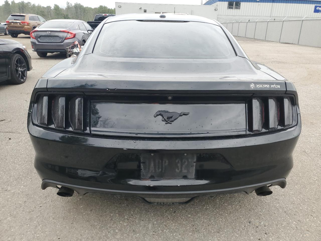2017 Ford Mustang - zdjęcie 6