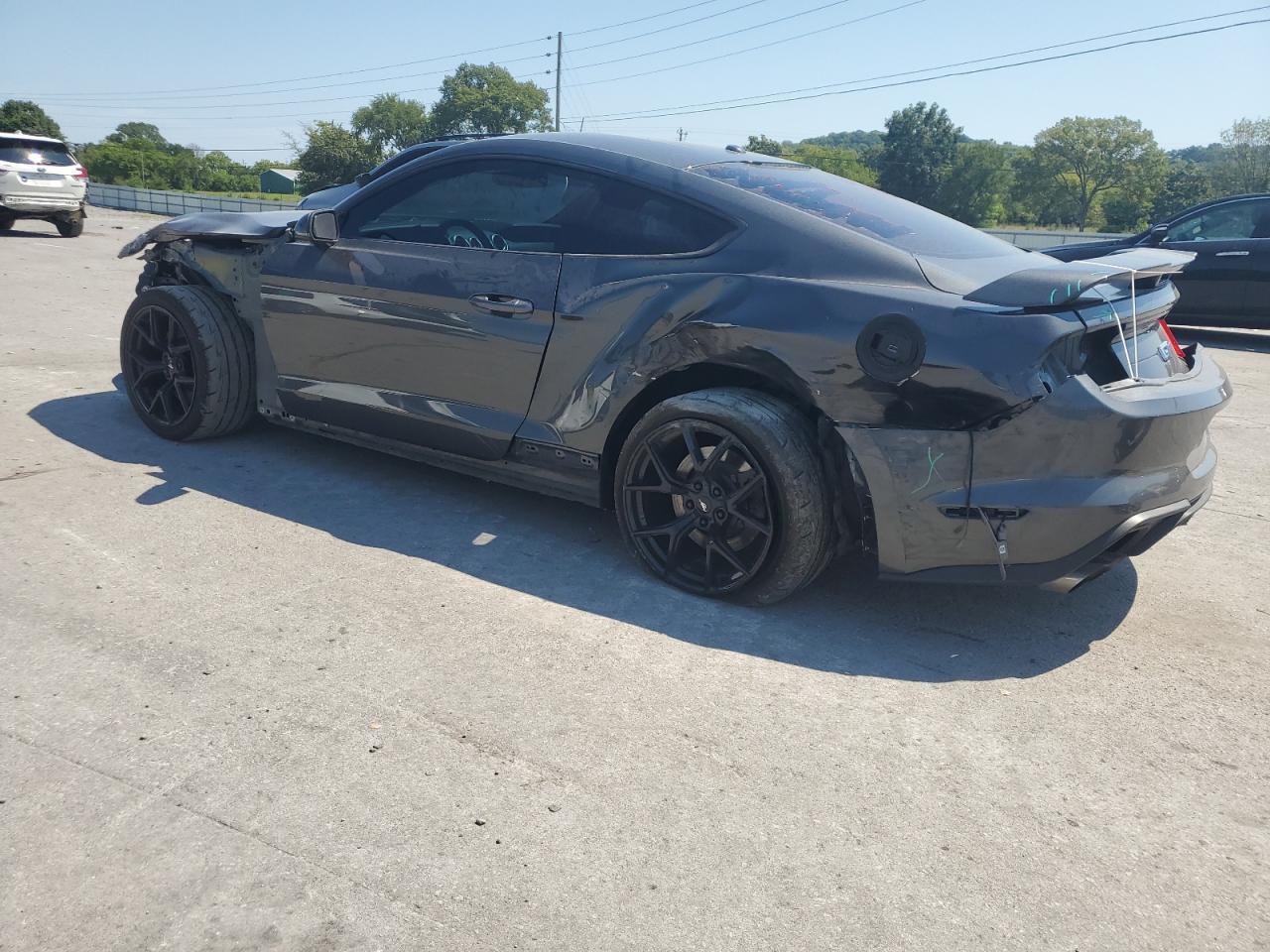 2020 Ford Mustang Gt - zdjęcie 2