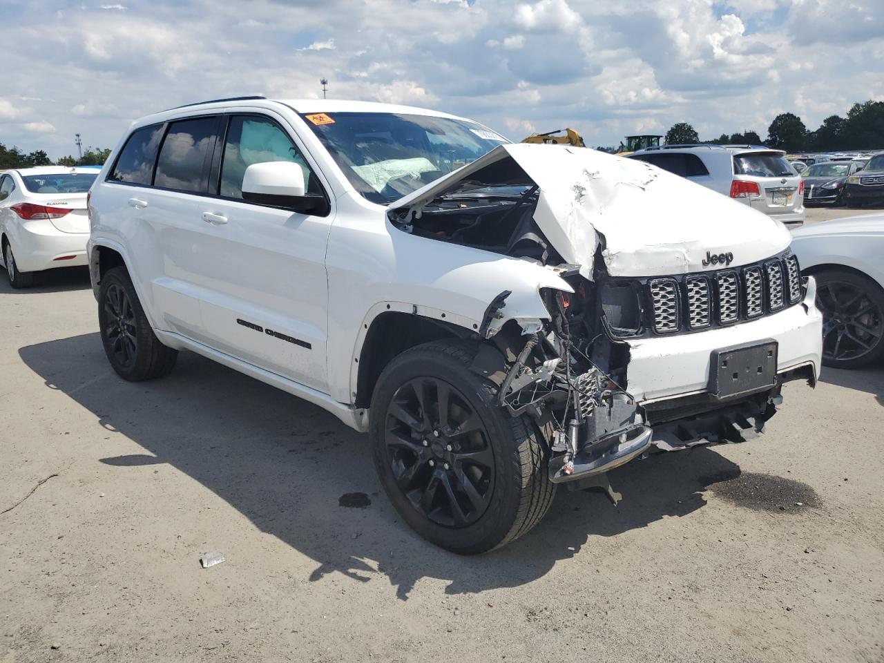 2018 Jeep Grand Cherokee Laredo - zdjęcie 4