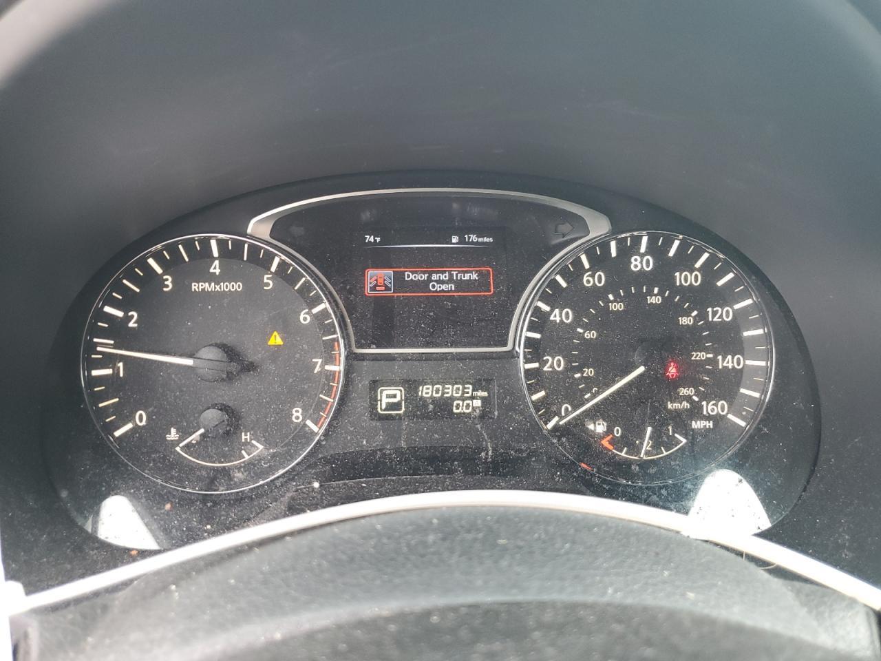 2015 Niss Altima - zdjęcie 9