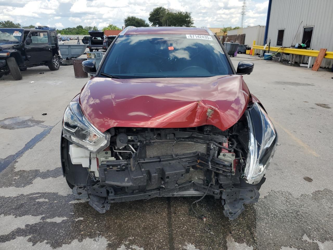 2020 Nissan Kicks Sr - zdjęcie 5