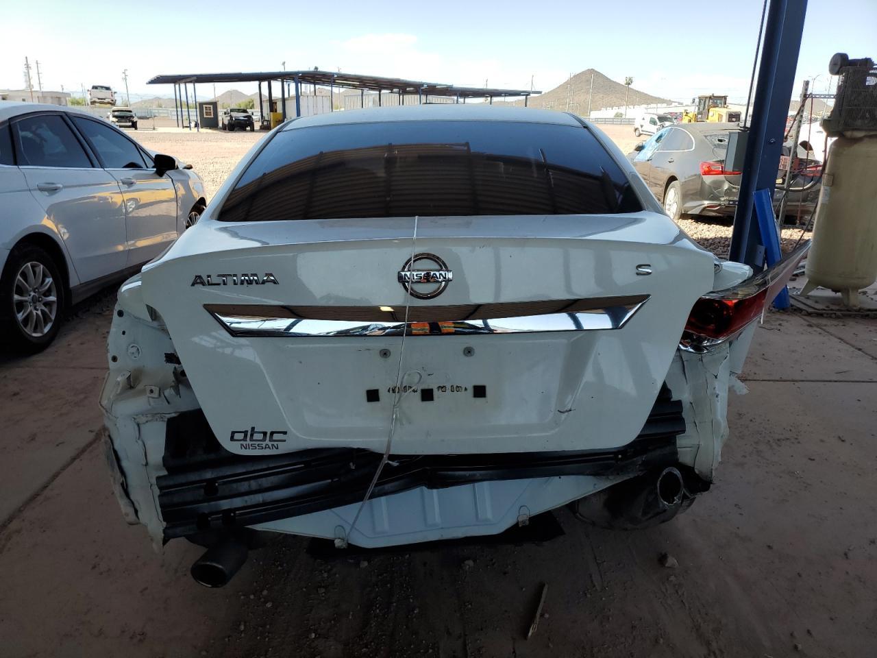 2015 Nissan Altima - zdjęcie 6