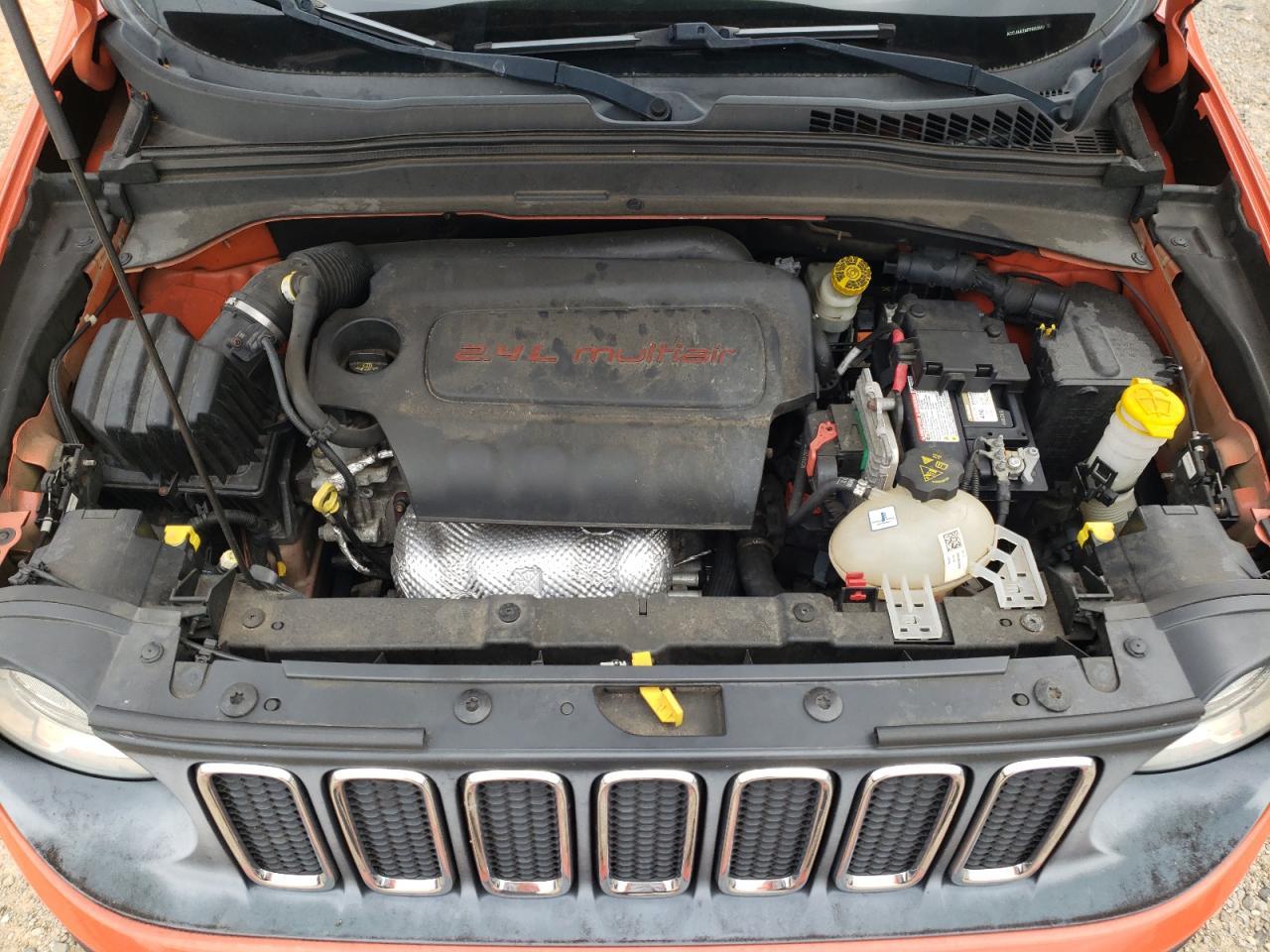 2015 Jeep Renegade - zdjęcie 12