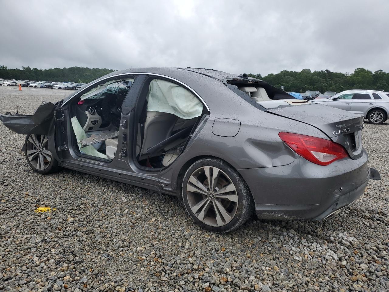 2019 Mercedes-Benz Cla 250 - zdjęcie 2