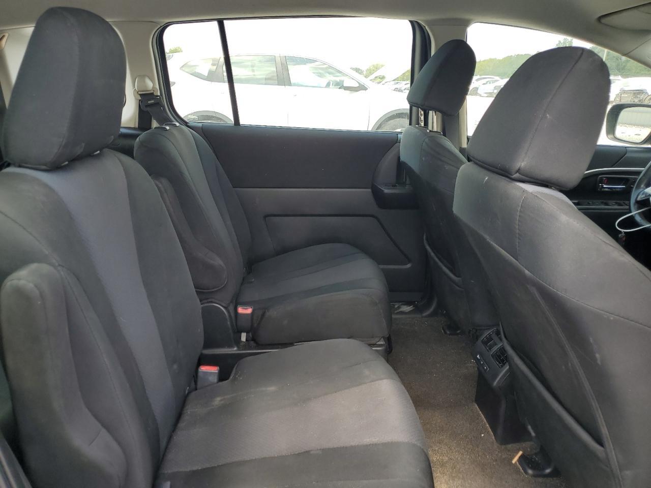 2013 Mazda 5 - zdjęcie 10