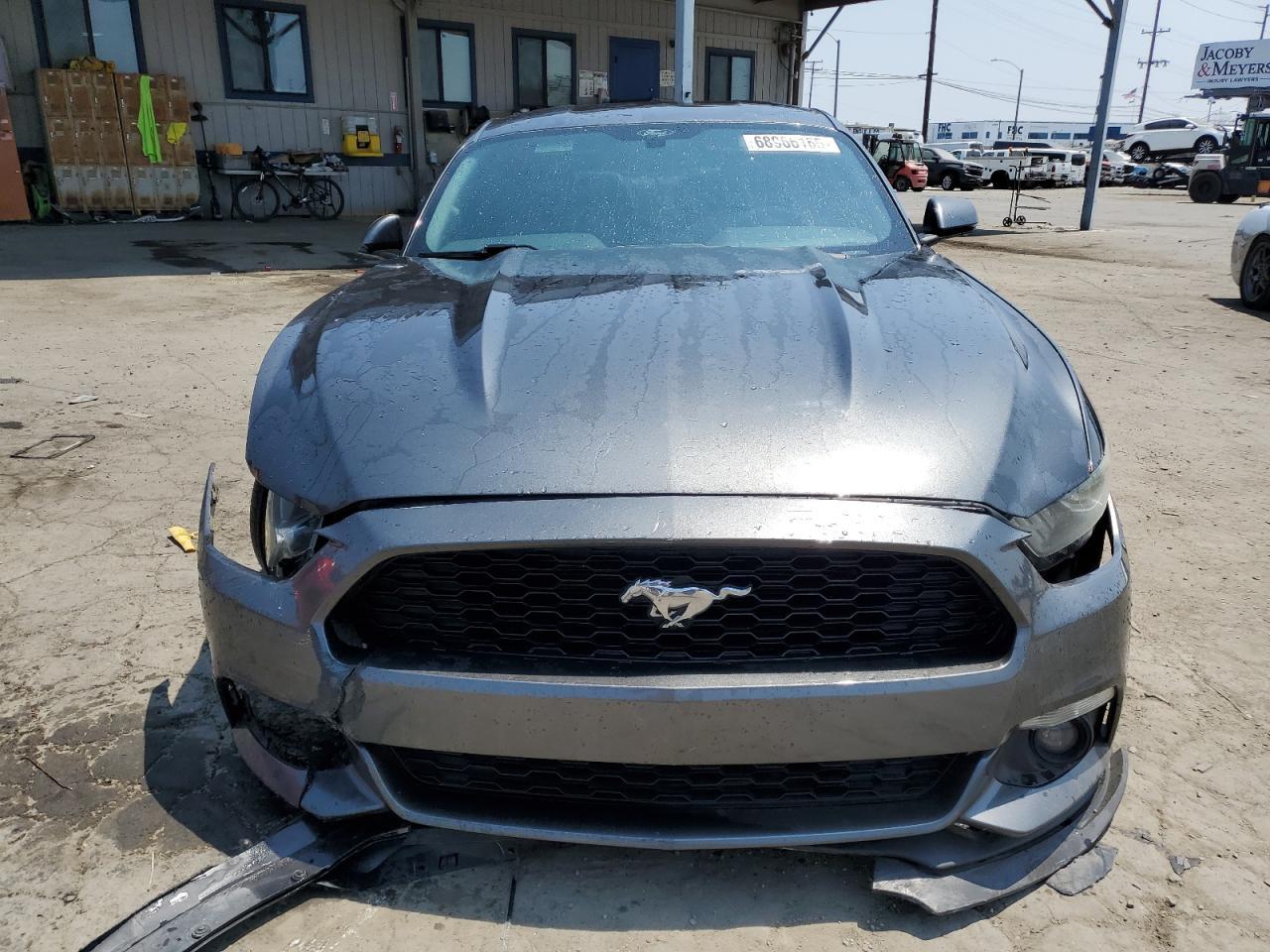 2016 Ford Mustang - zdjęcie 5