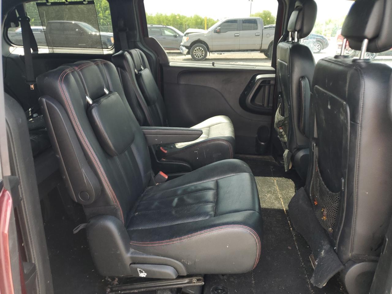 2017 Dodge Caravan - zdjęcie 11