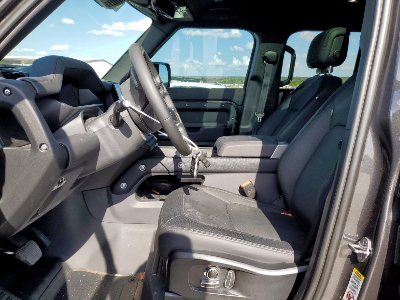 2024 Land Rover Defender 130 Outbound - zdjęcie 7