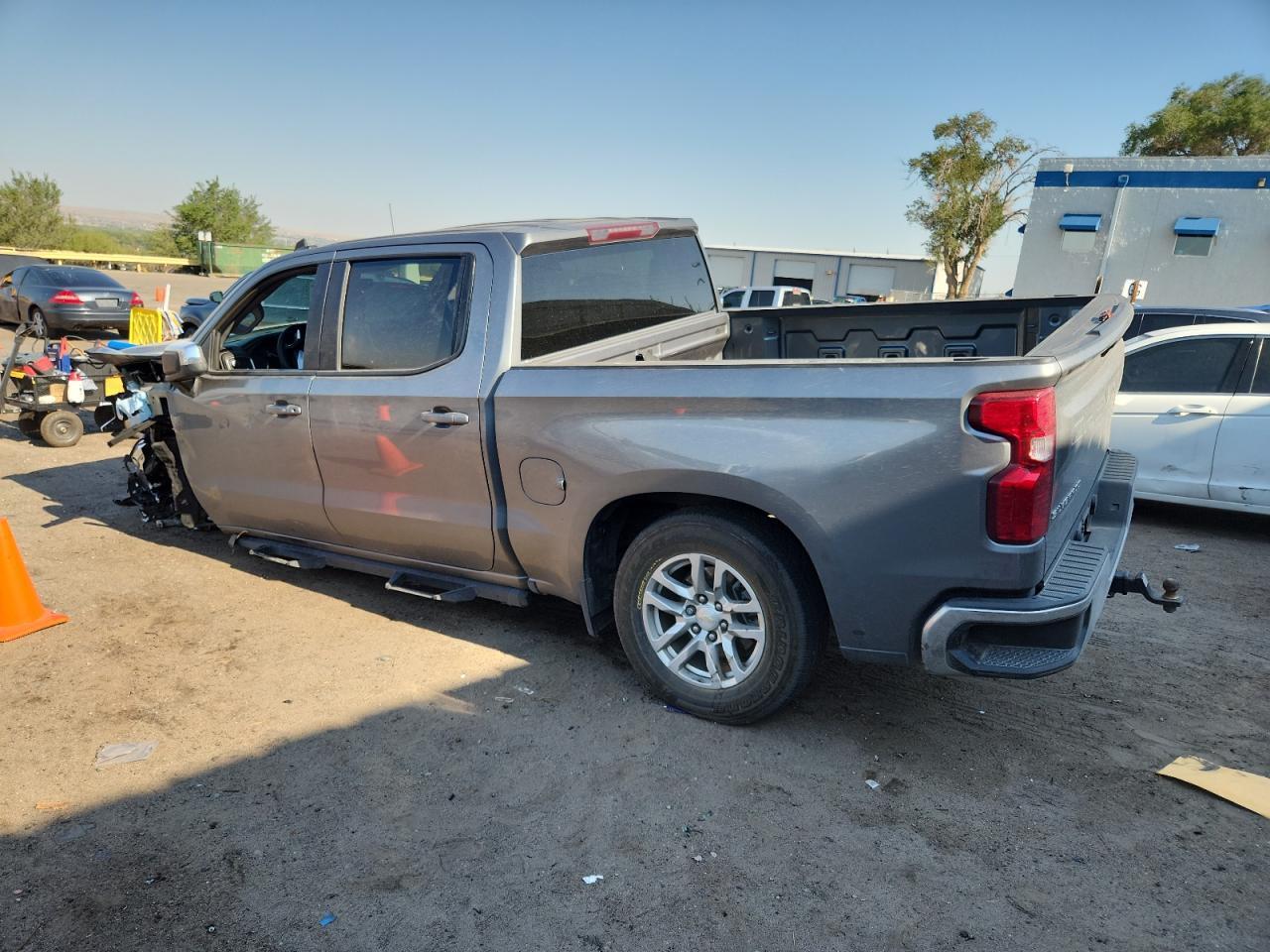 2020 Chevrolet Silverado K1500 Lt - zdjęcie 2