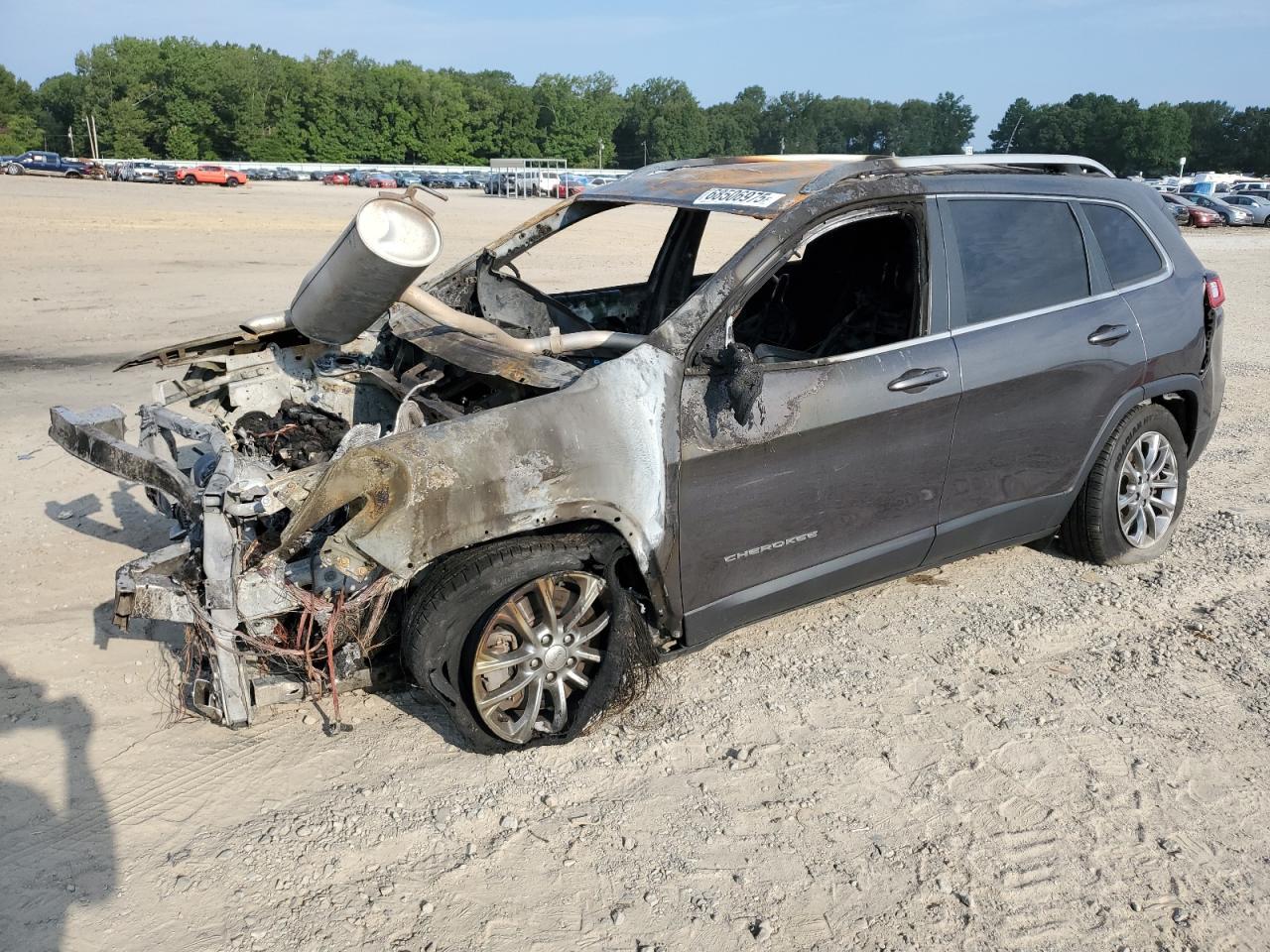 2020 Jeep Cherokee Latitude Plus - zdjęcie główne