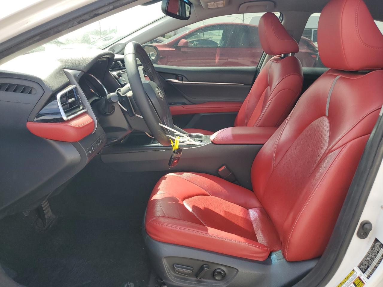 2018 Toyota Camry - zdjęcie 7