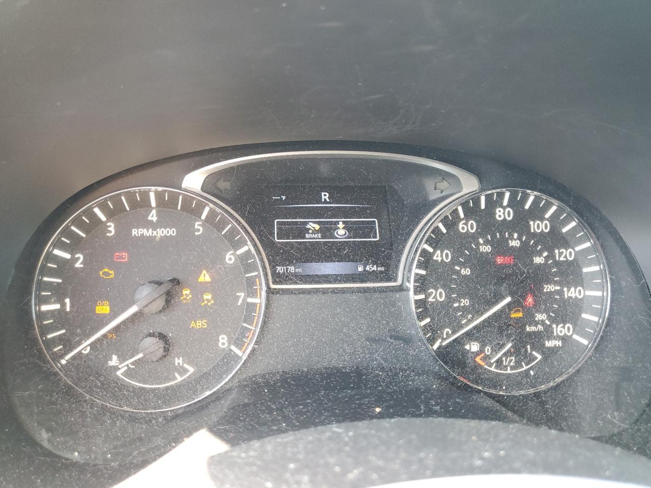 2016 Nissan Pathfinder - zdjęcie 9