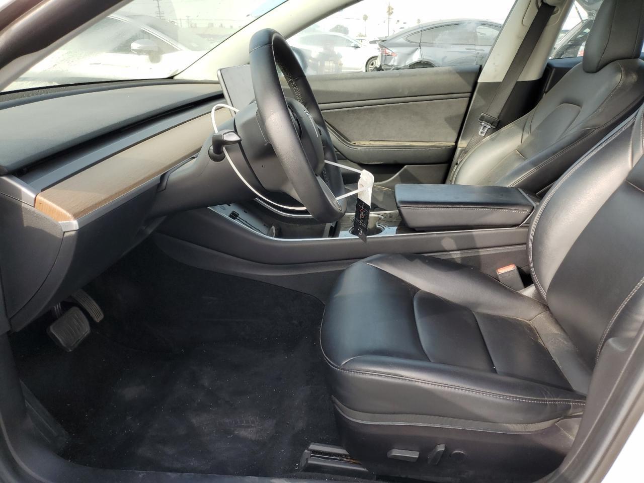 2019 Tesla Model 3 - zdjęcie 7