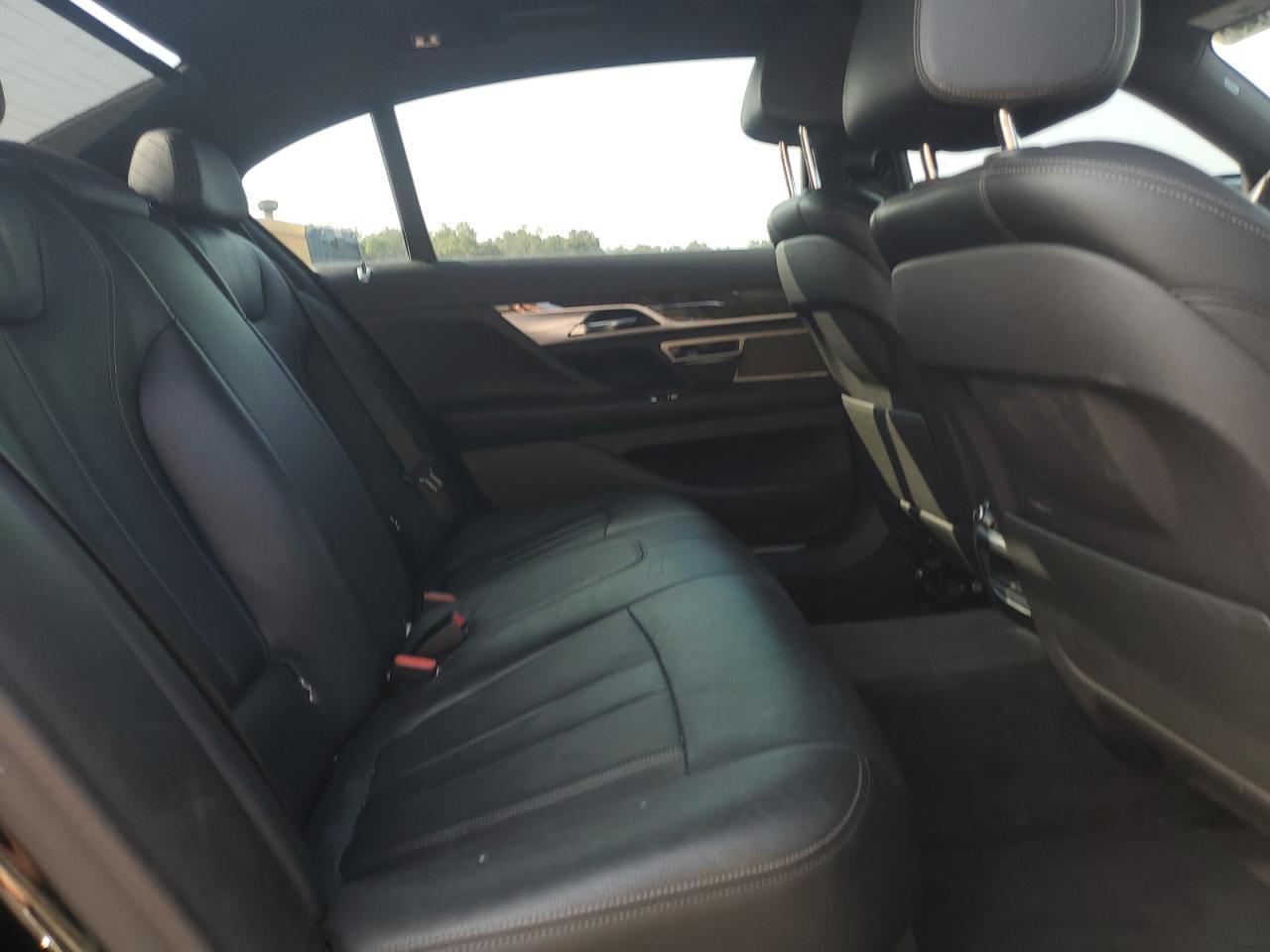 2019 BMW 740 xDrive Msport - zdjęcie 10