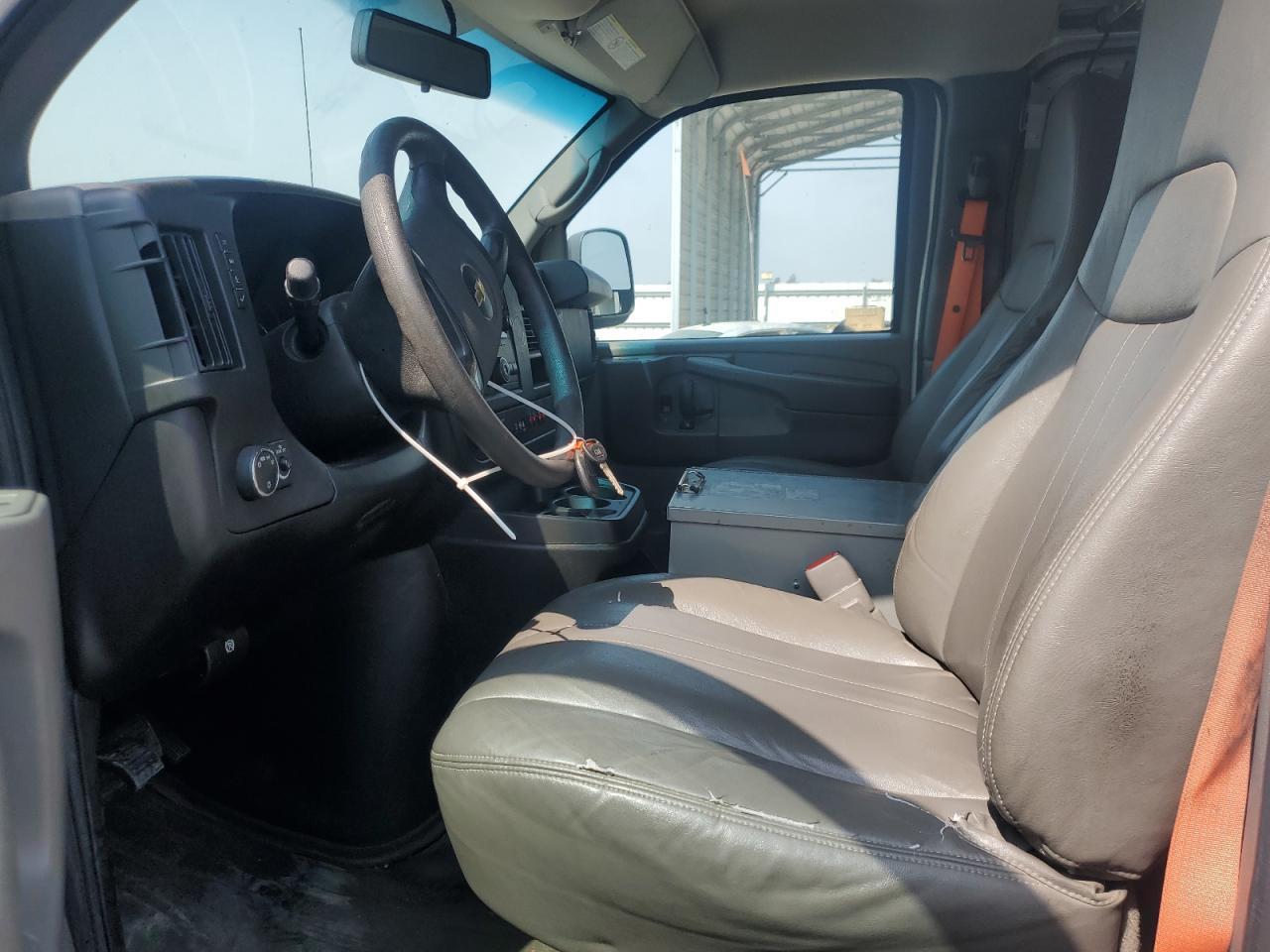 2014 Chevrolet Express G2500 - zdjęcie 7