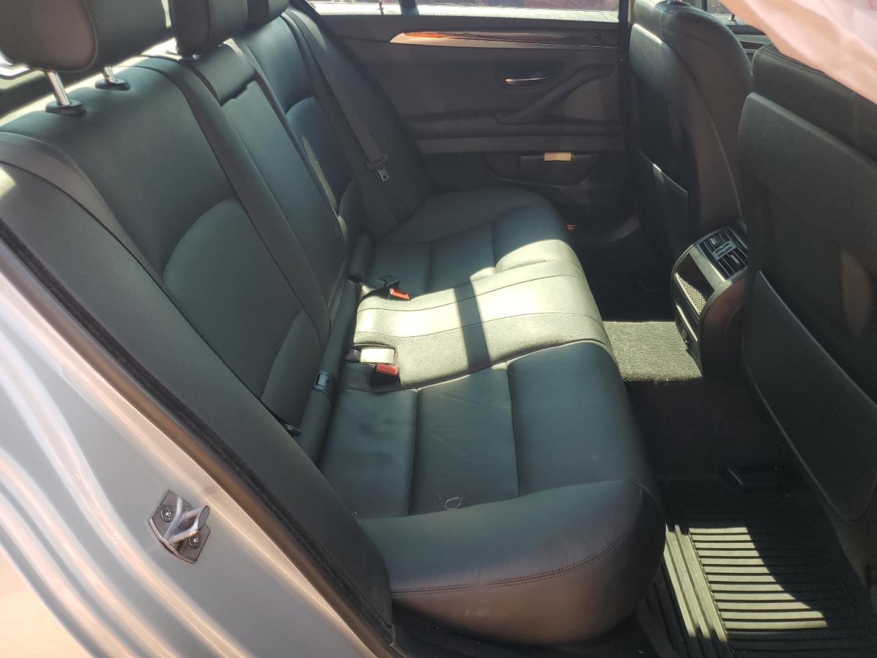 2015 BMW 535 I - zdjęcie 10