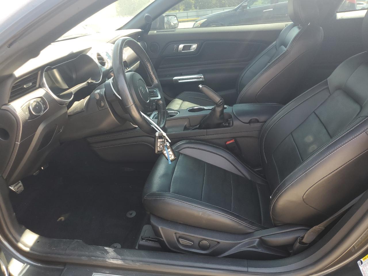 2020 Ford Mustang Gt - zdjęcie 7