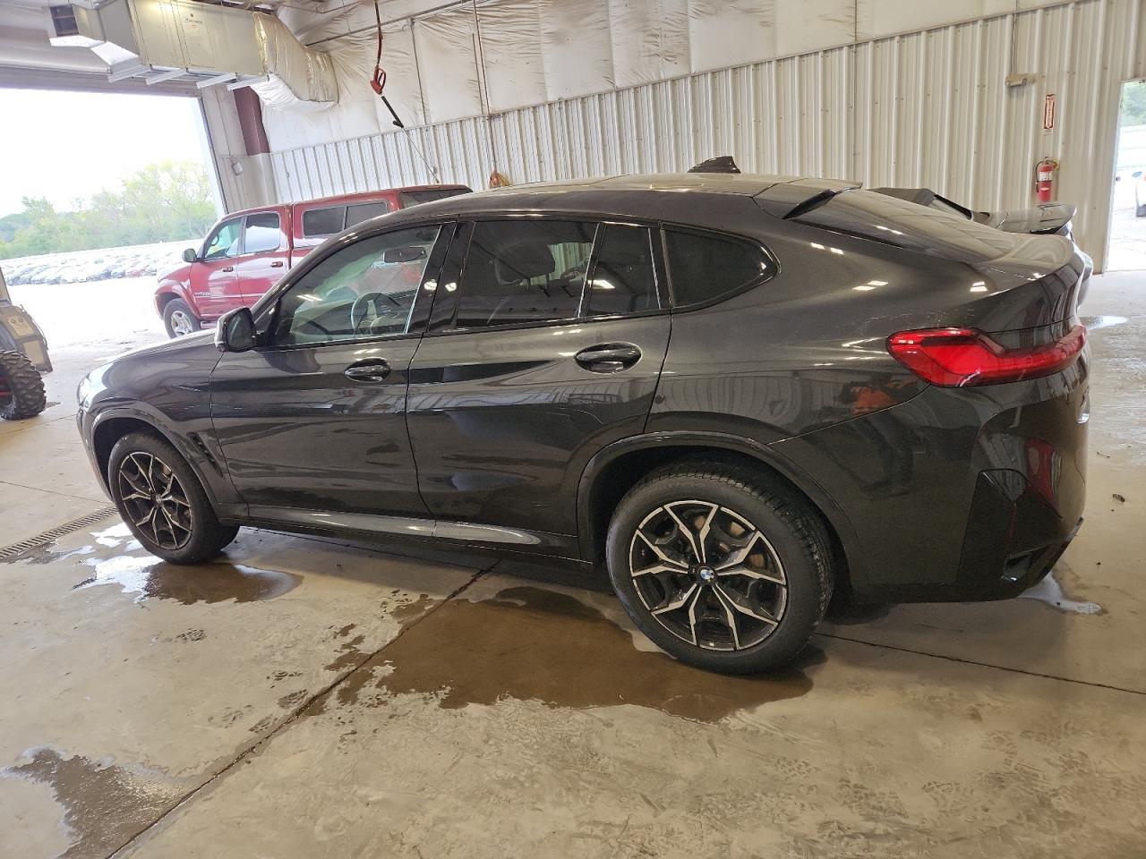 2025 BMW X4 xDrive30I - zdjęcie 2