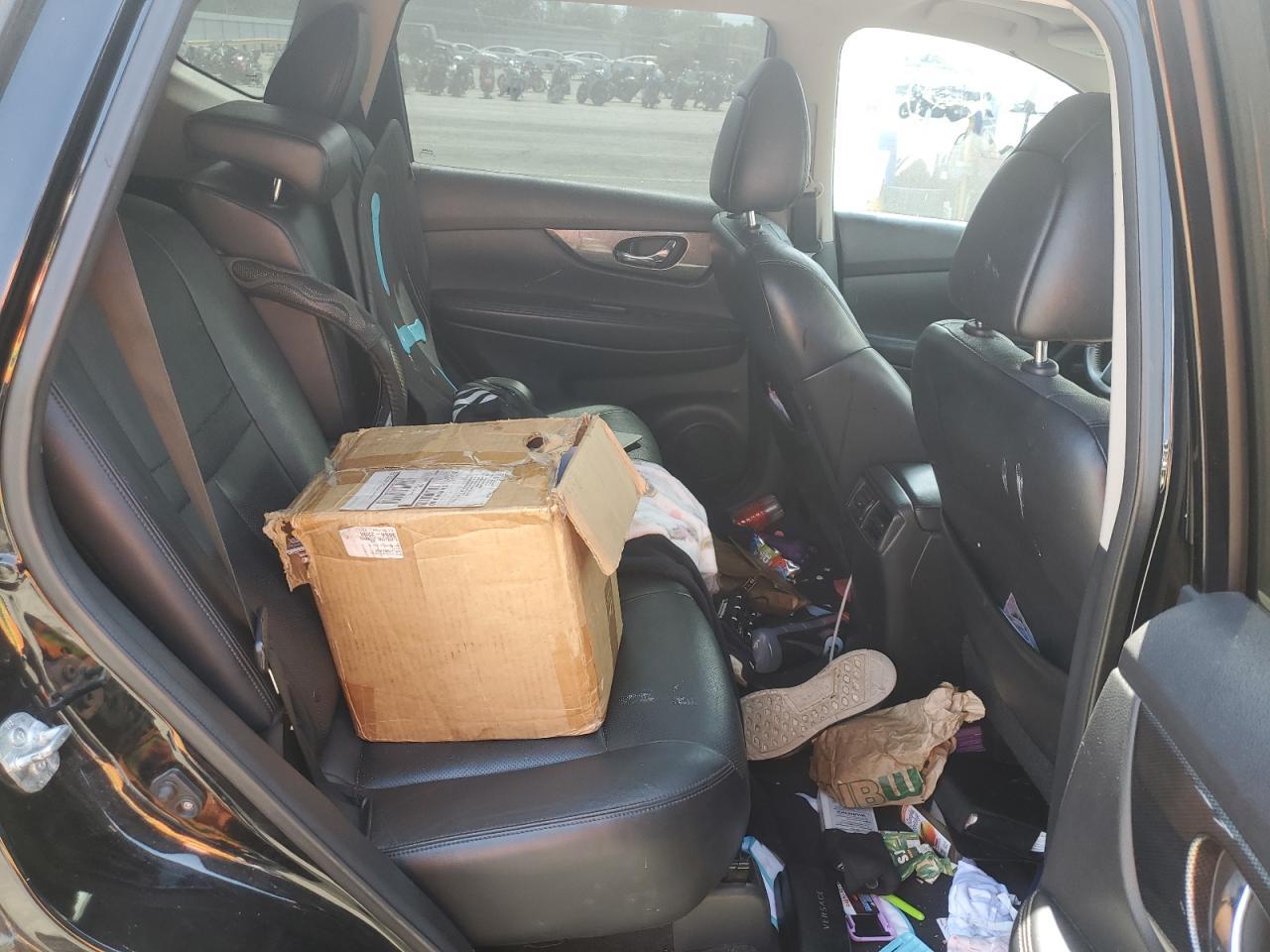 2015 Nissan Rogue S - zdjęcie 11