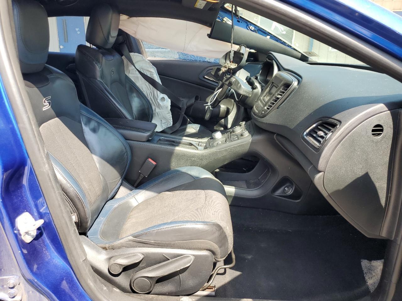 2015 Chrysler 200 S - zdjęcie 7