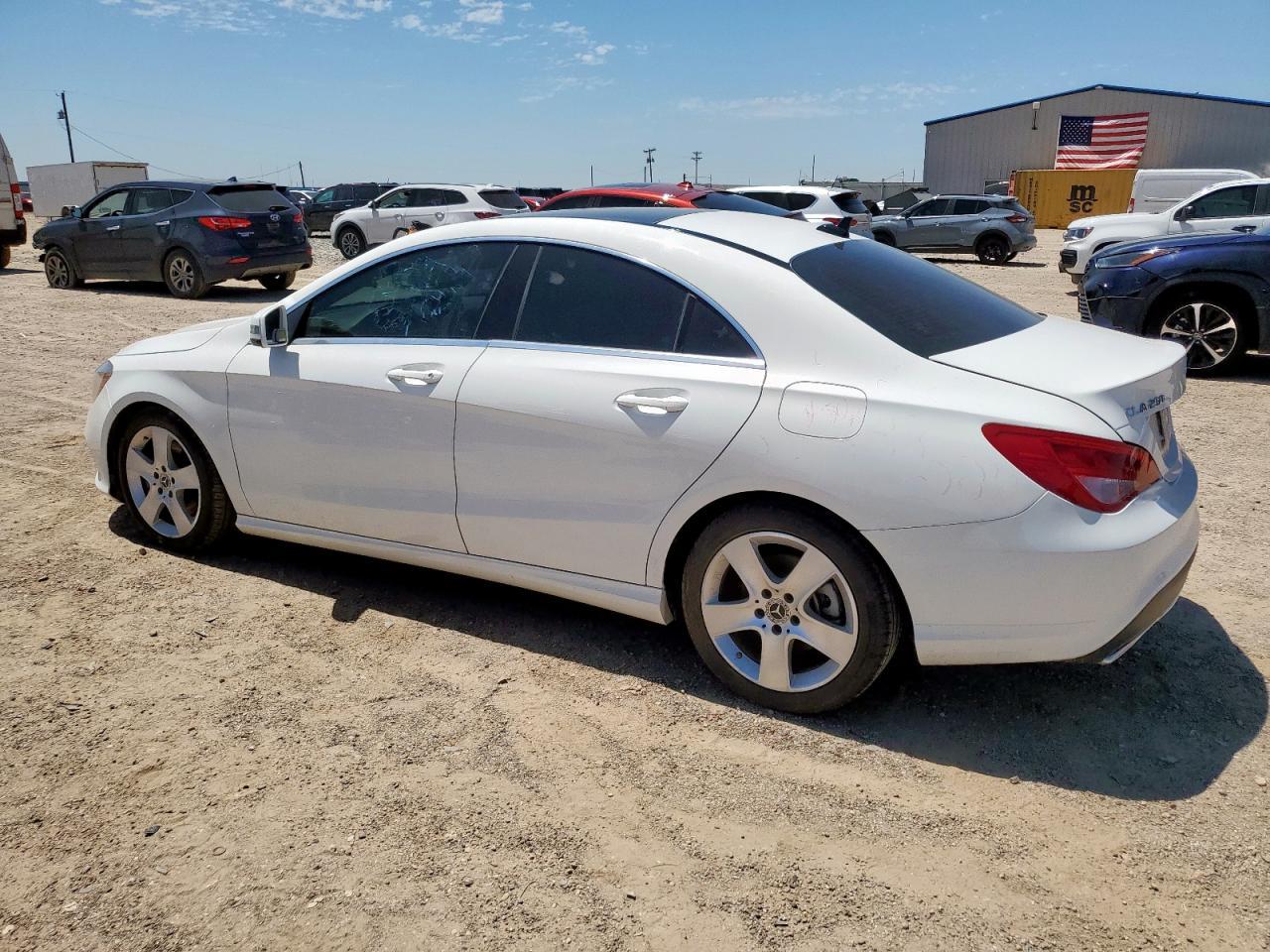 2019 Mercedes-Benz Cla 250 - zdjęcie 2