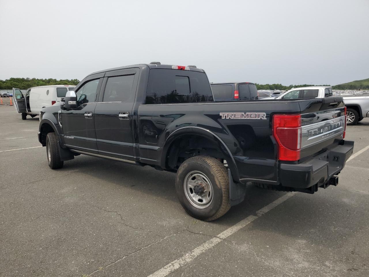 2021 Ford F350 Super Duty - zdjęcie 2