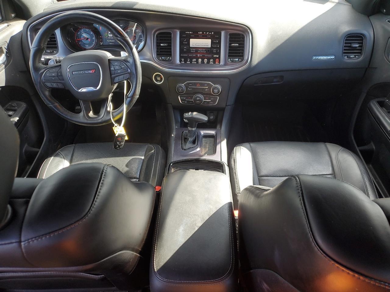 2016 Dodge Charger - zdjęcie 8