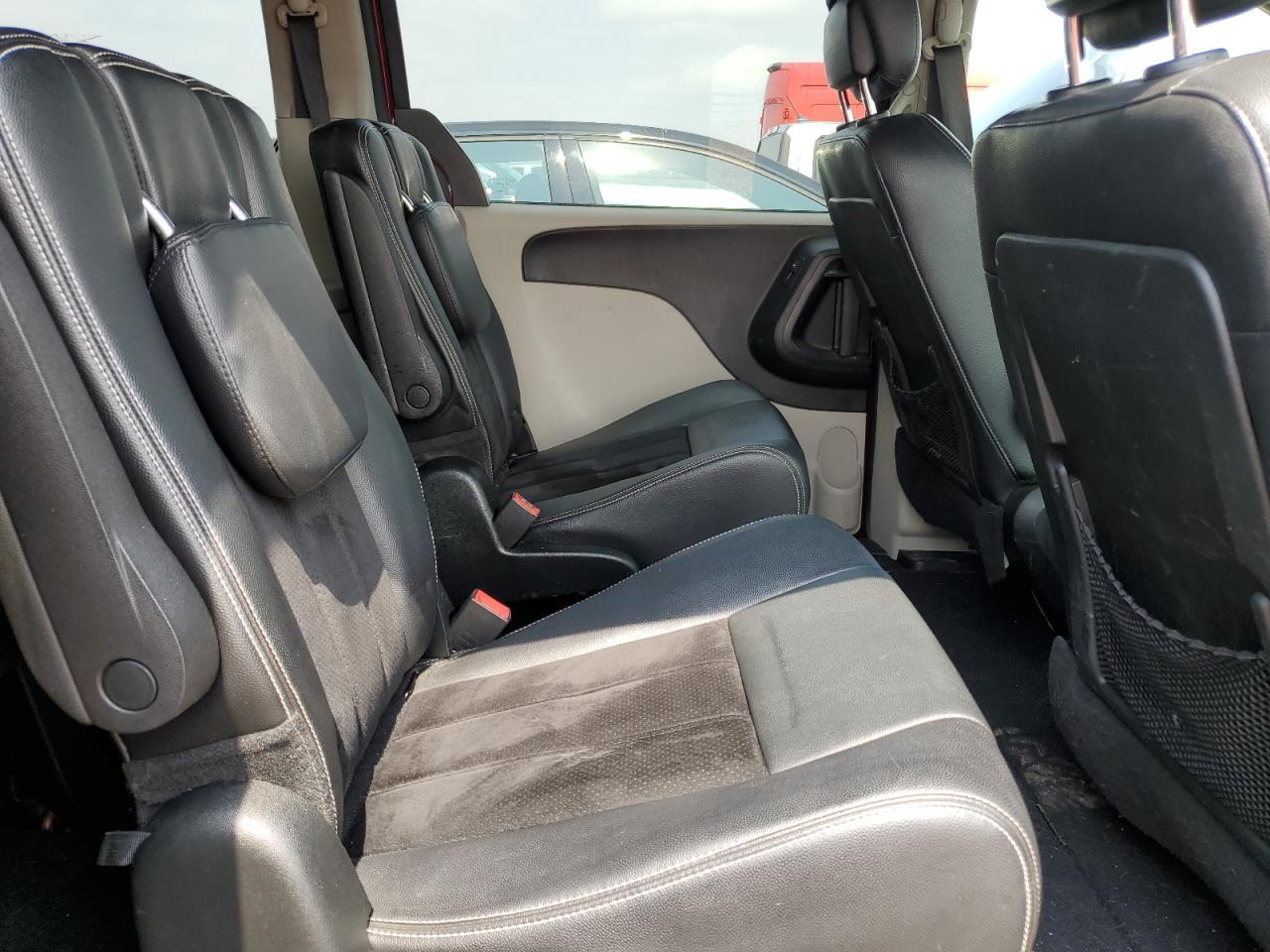 2017 Dodge Caravan - zdjęcie 11