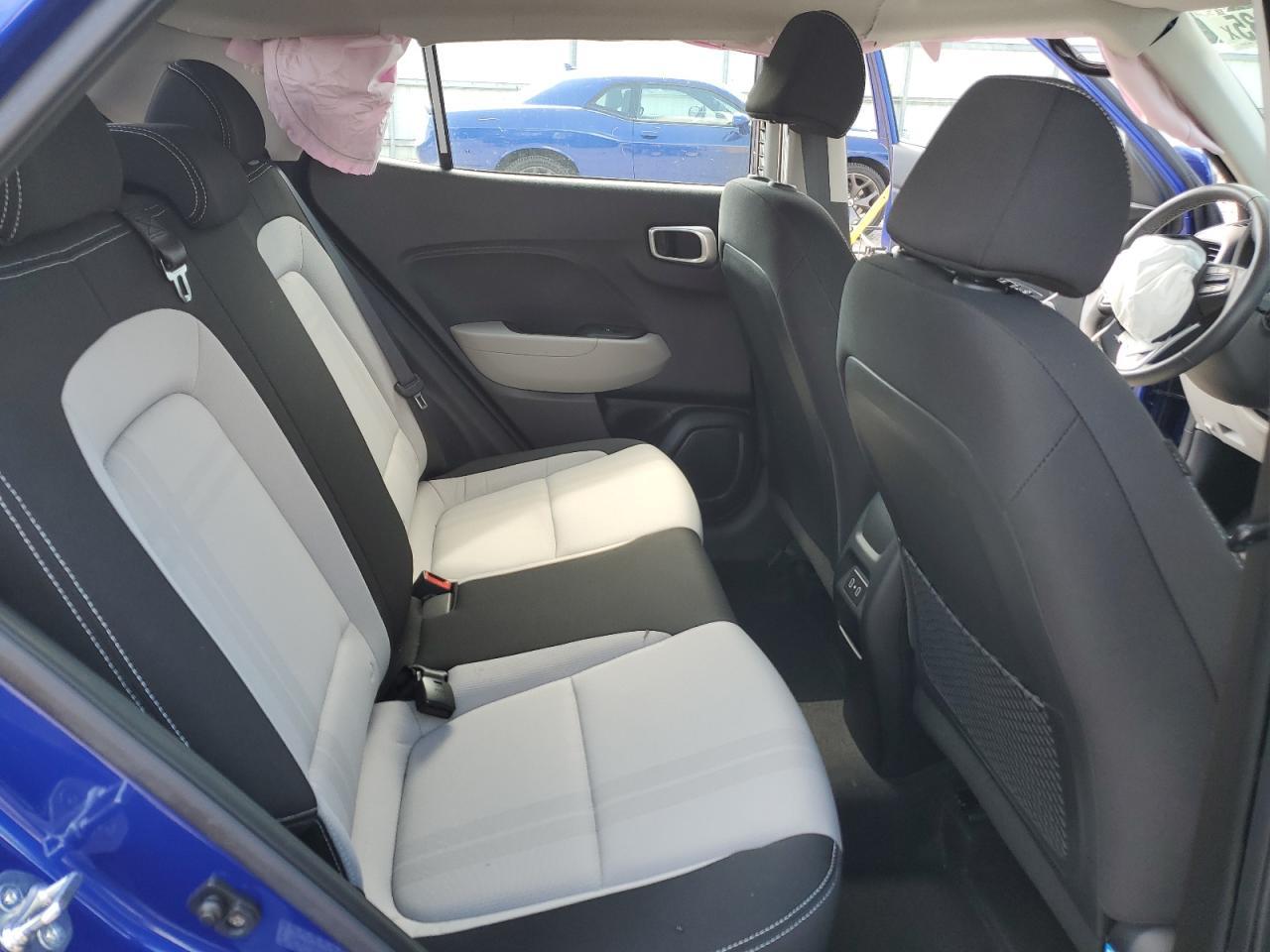 2024 Hyundai Venue Sel - zdjęcie 11