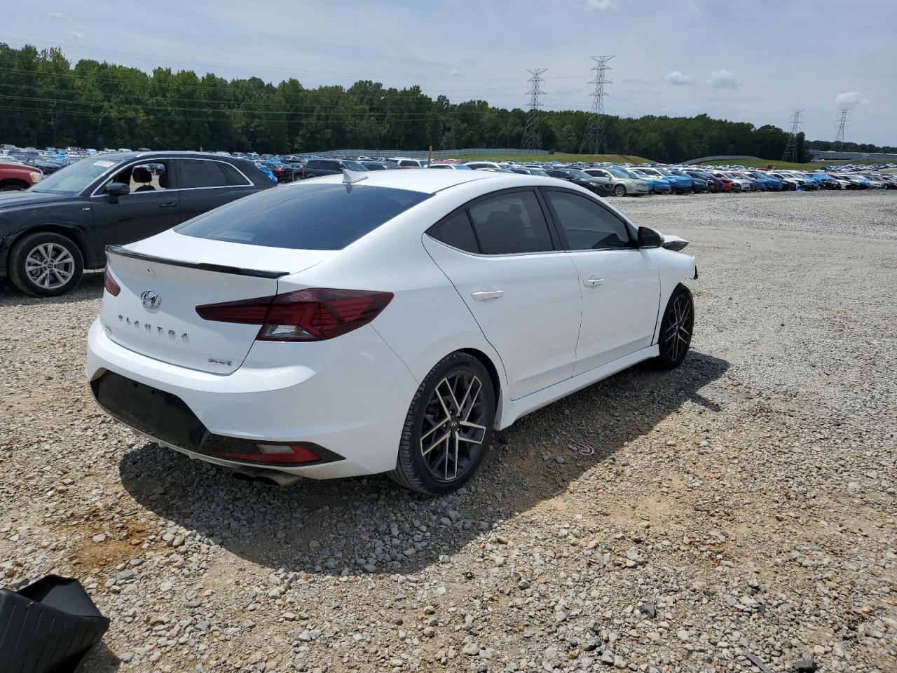 2020 Hyundai Elantra - zdjęcie 3