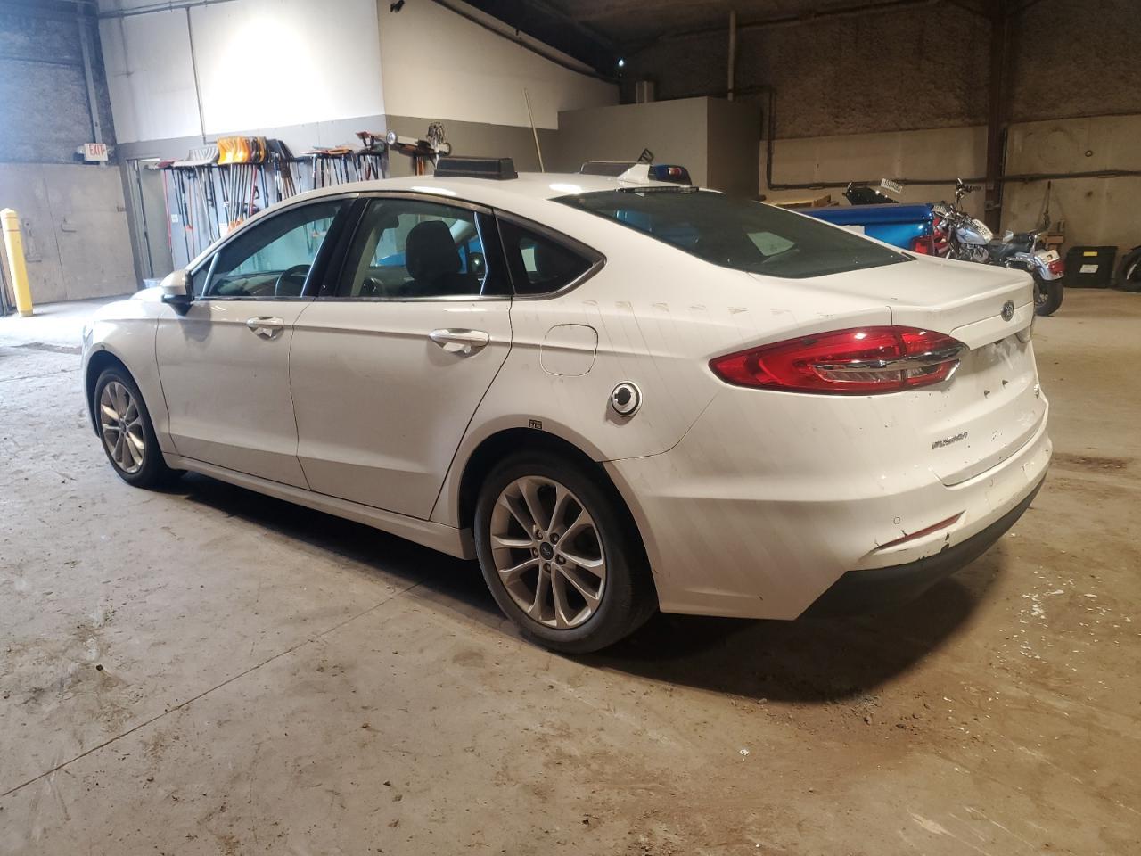 2020 Ford Fusion Se - zdjęcie 2