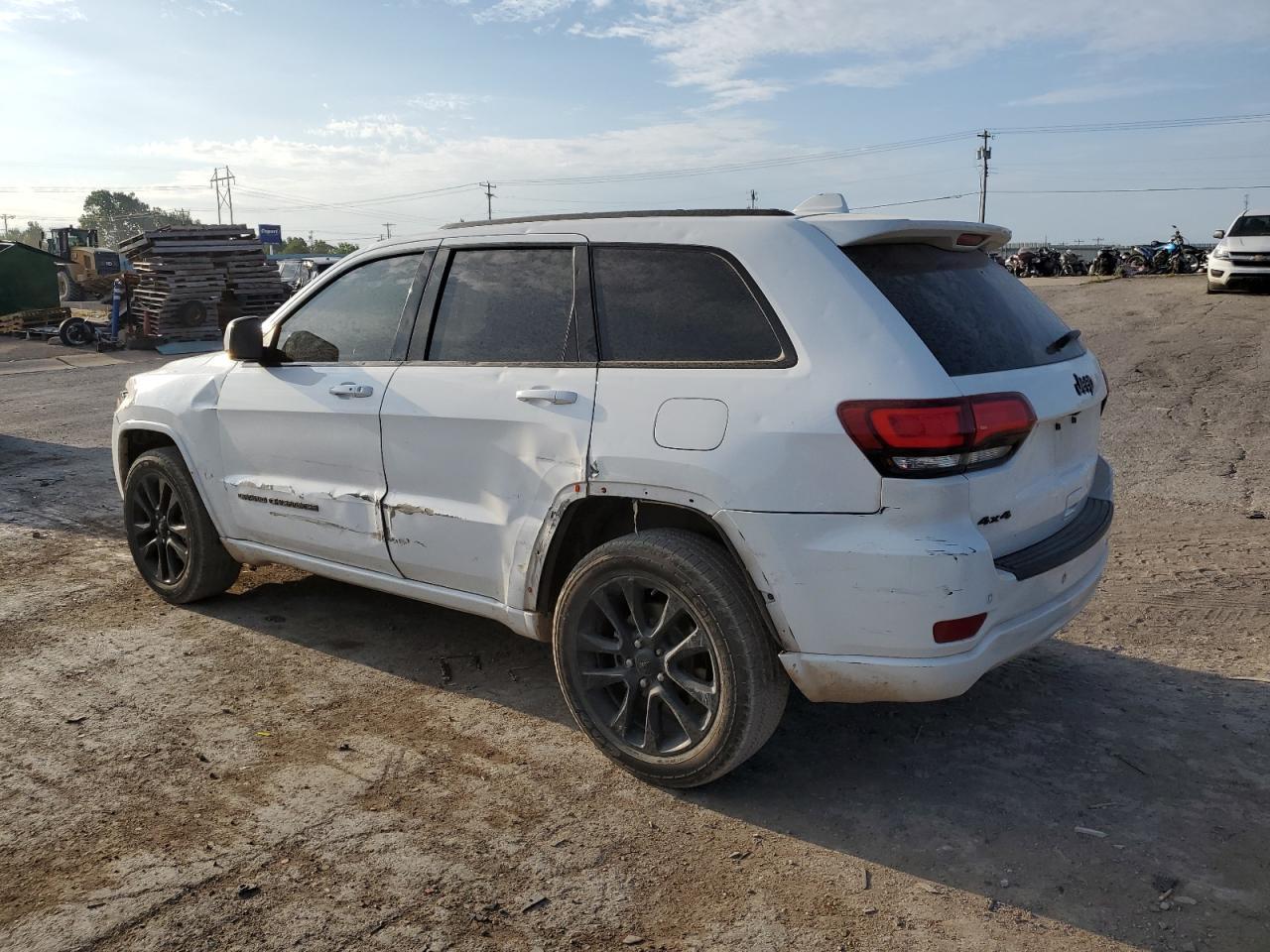 2019 Jeep Grand Cherokee Laredo - zdjęcie 2