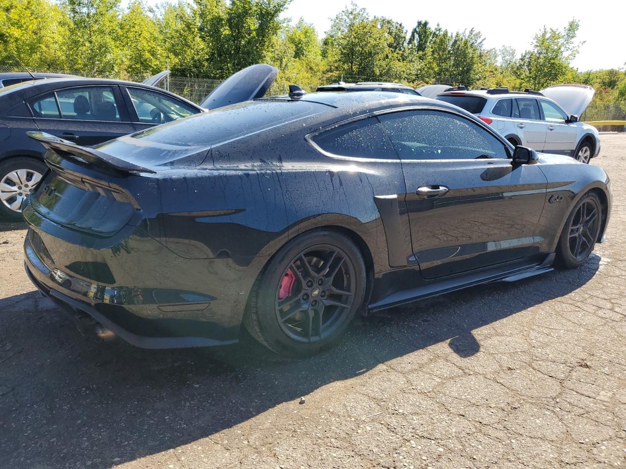 2020 Ford Mustang Gt - zdjęcie 3