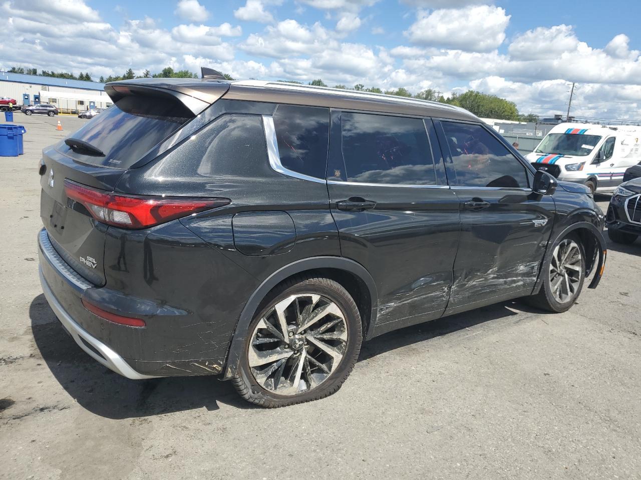 2023 Mitsubishi Outlander Sel - zdjęcie 3