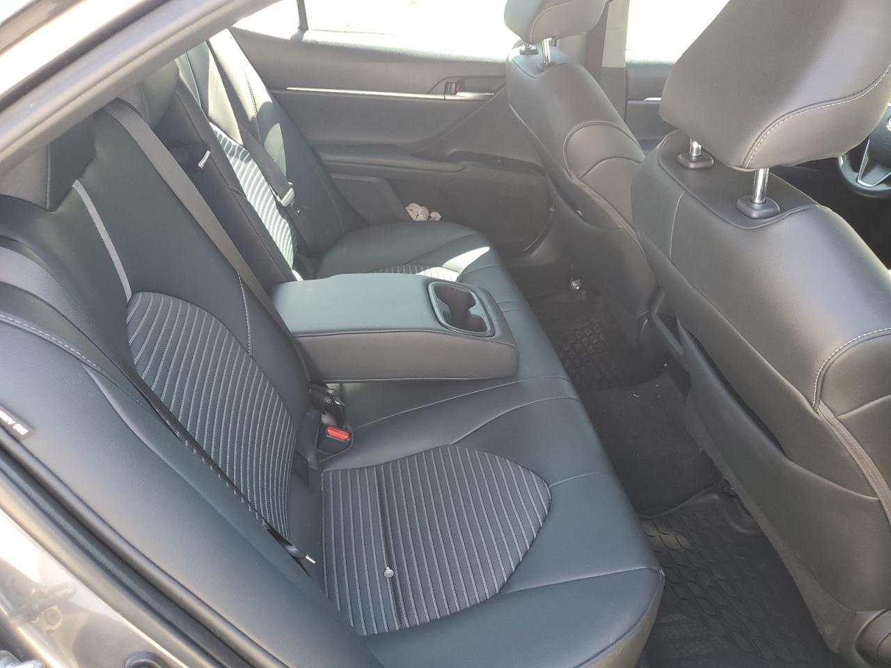 2019 Toyota Camry L - zdjęcie 10