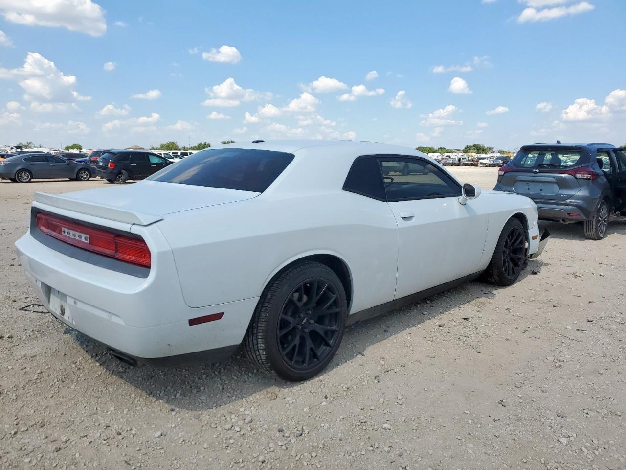 2014 Dodge Challenger Sxt - zdjęcie 3