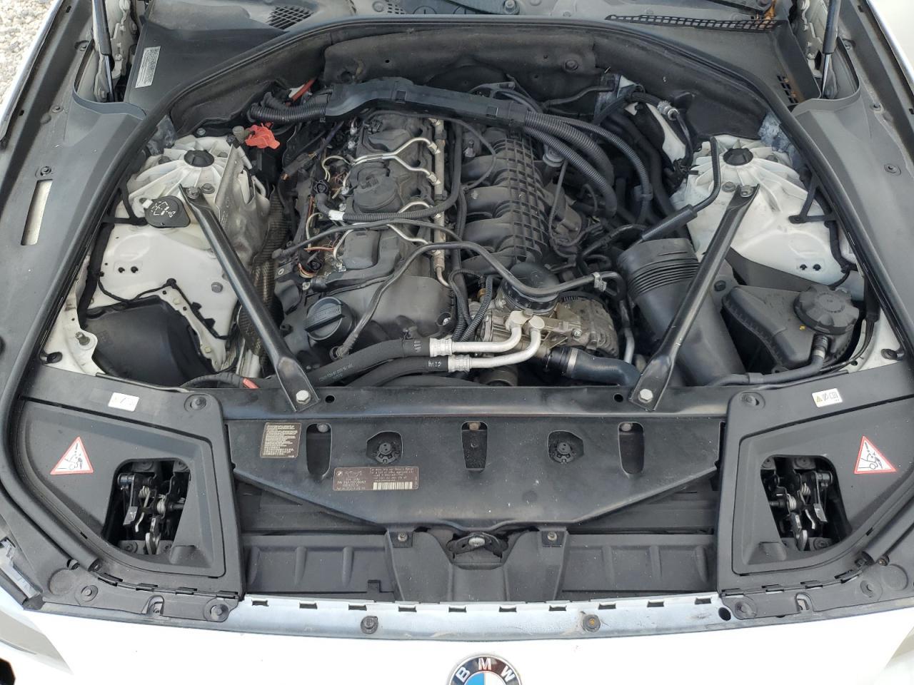 2013 BMW 535 I - zdjęcie 11