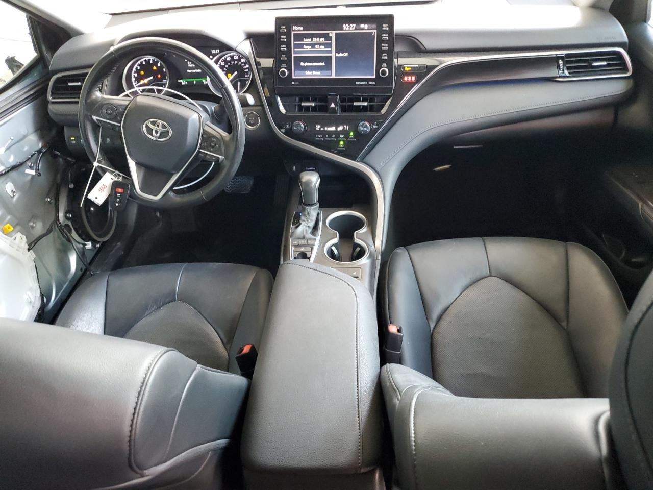 2022 Toyota Camry Xle - zdjęcie 8