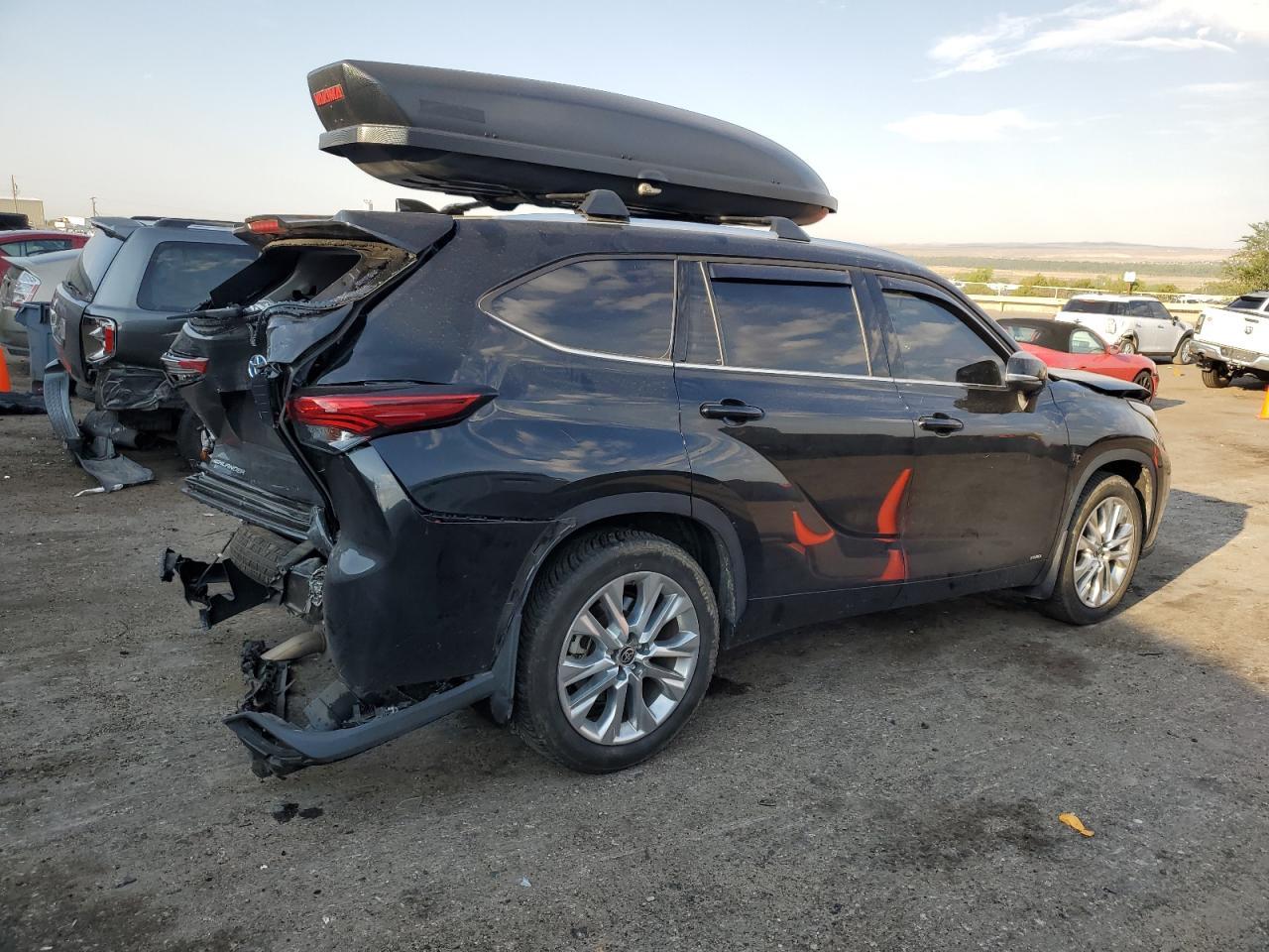 2023 Toyota Highlander Hybrid Limited - zdjęcie 3