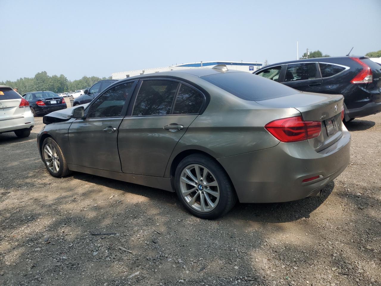 2017 BMW Seria 3 320i - zdjęcie 2
