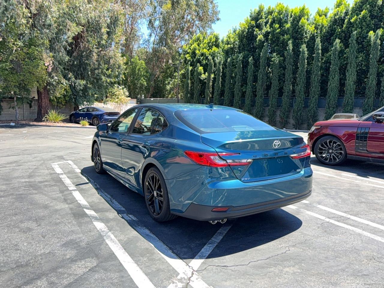 2026 Toyota Camry Se - zdjęcie 3